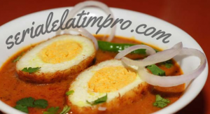 Curry cu ouă de roșii